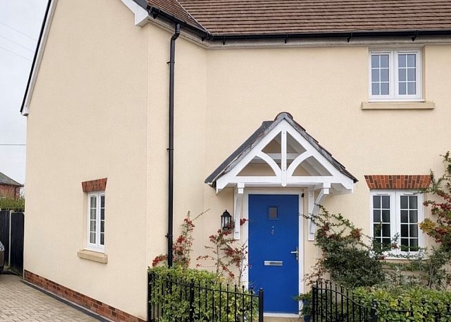 4 Crouch Hill Close , Sherborne 